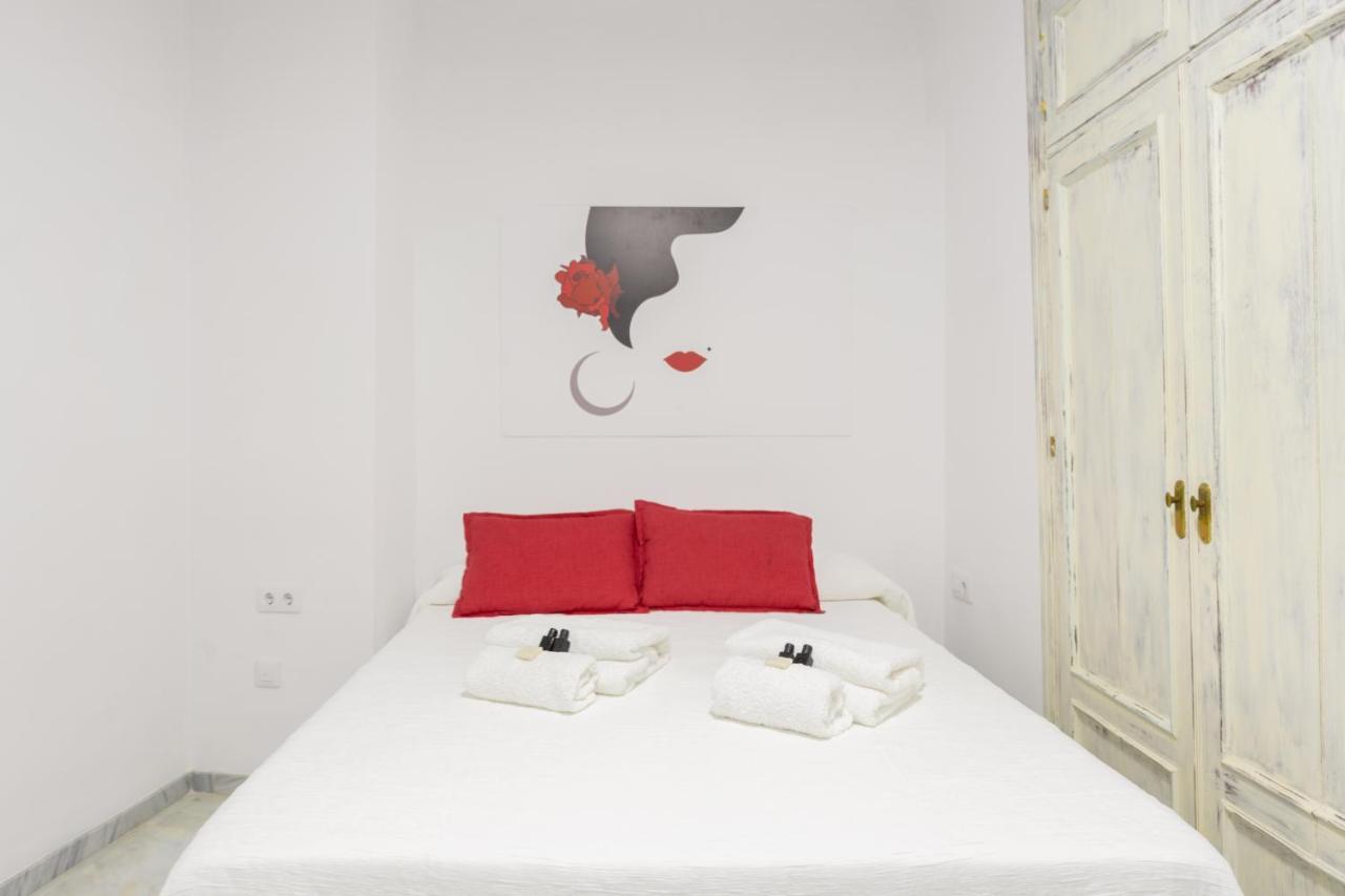 Guesthouse Room & Studio Seville La Flamenka Exterior foto